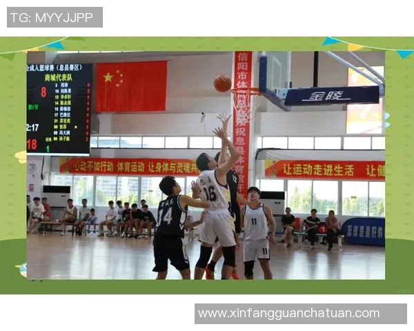 篮球与足球巨星同台竞技展现运动魅力引发热烈反响 篮球与足球巨星同台竞技展现运动魅力引发热烈反响