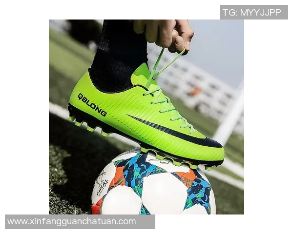 足球明星倾情推荐tf足球鞋助力赛场表现提升与风格彰显 足球明星倾情推荐tf足球鞋助力赛场表现提升与风格彰显