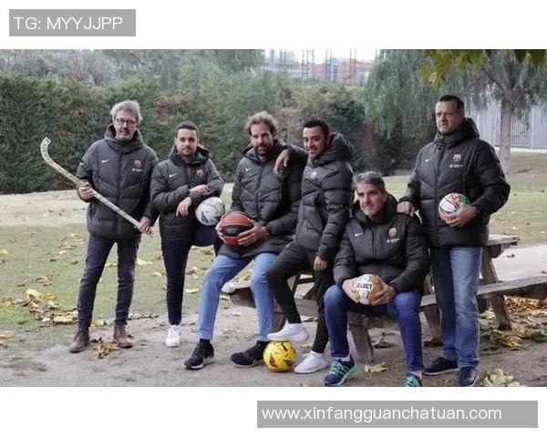 足球明星齐聚一堂搞笑瞬间集体脱裤子引发热议 足球明星齐聚一堂搞笑瞬间集体脱裤子引发热议