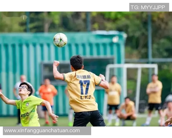 韩国足球明星观看盛况回顾与球迷互动精彩瞬间分享 韩国足球明星观看盛况回顾与球迷互动精彩瞬间分享